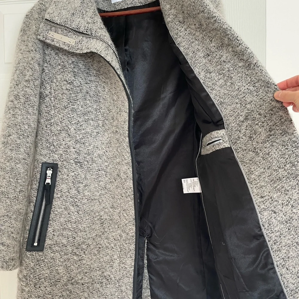 Calvin Klein wool jacket. Size small. - Picture 3 of 5